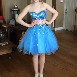 Tony bowls dress. Size 0 pink and blue prom dress